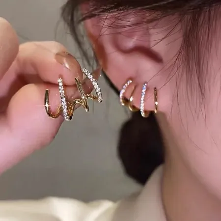  Shiny Western Four Claws Stud Earrings